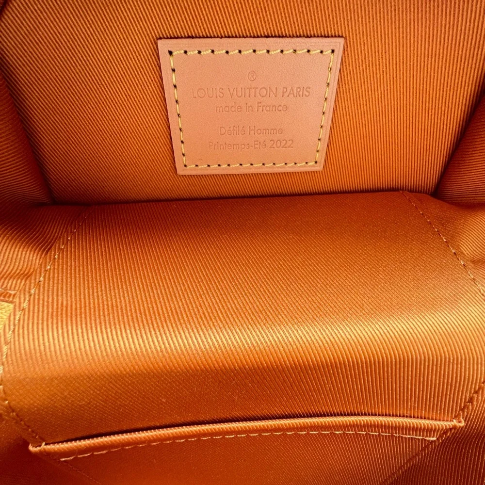 Auth Louis Vuitton Trunk • Limited Vertical Box Trunk 07 Virgil Abloh Authentic